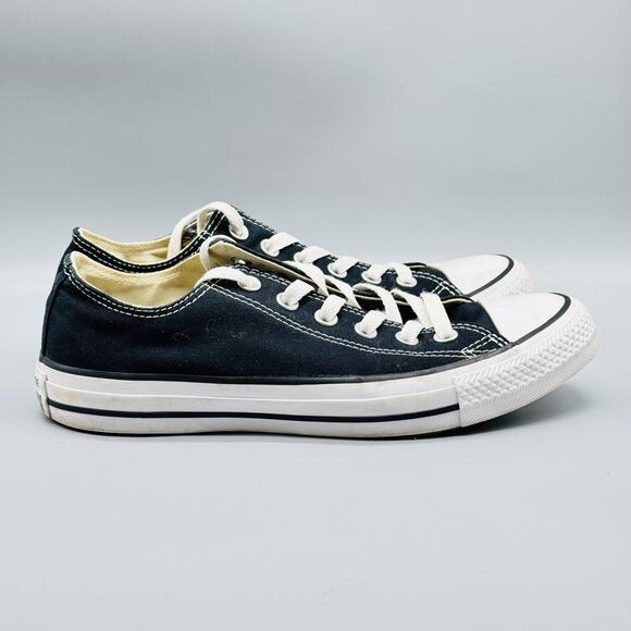 Converse Shoes Womens 8.5 Black Canvas Chuck Taylor All Star Low Top Classic - Picture 1 of 10